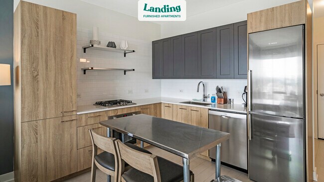 Photo - 1035 W Van Buren St Apartment Unit 1909.6483