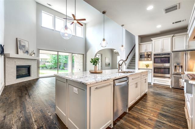 Photo - 870 Redstem Dr