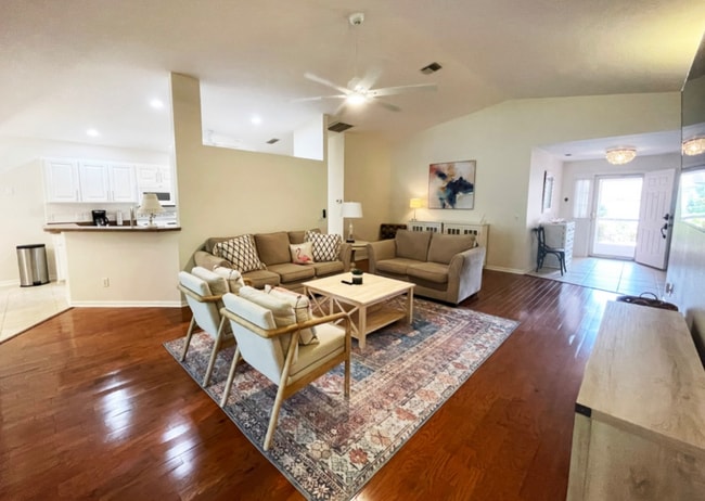 Photo - 1012 Laurel Ave