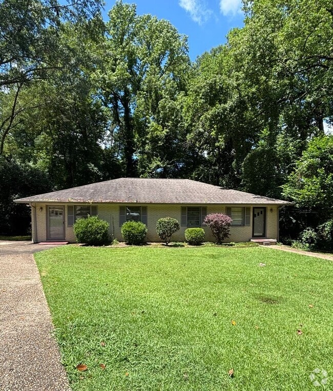 Building Photo - Cherokee Hills Unit 11 Cherokee Rental