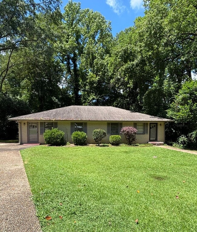 Building Photo - Cherokee Hills Unit 11 Cherokee Rental