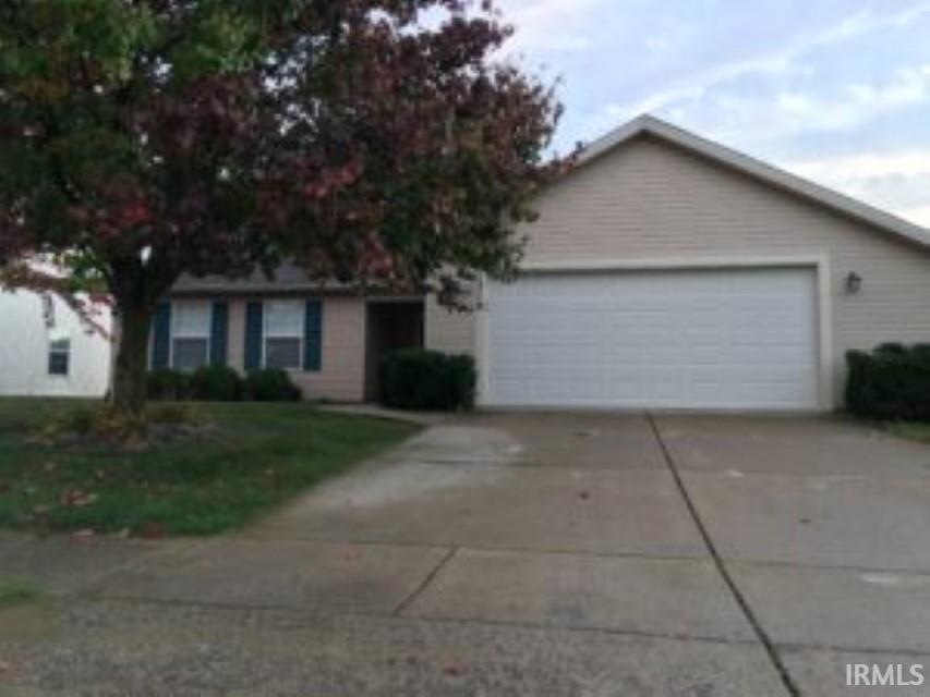 Photo - 1319 Shining Armor Ln Casa
