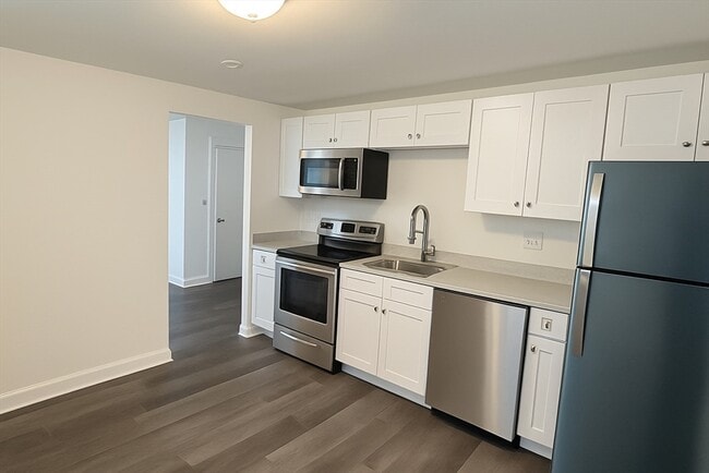 Building Photo - 149 Adams St Unit 149