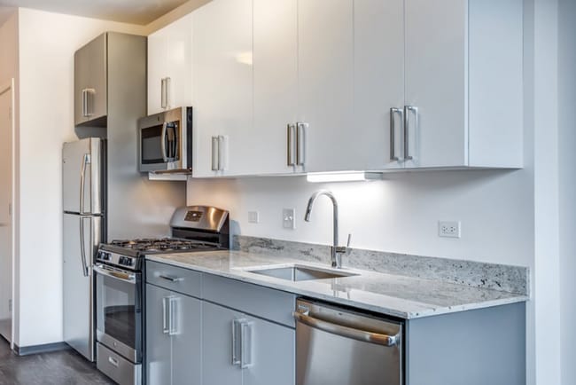 Photo - 2354 N California Ave