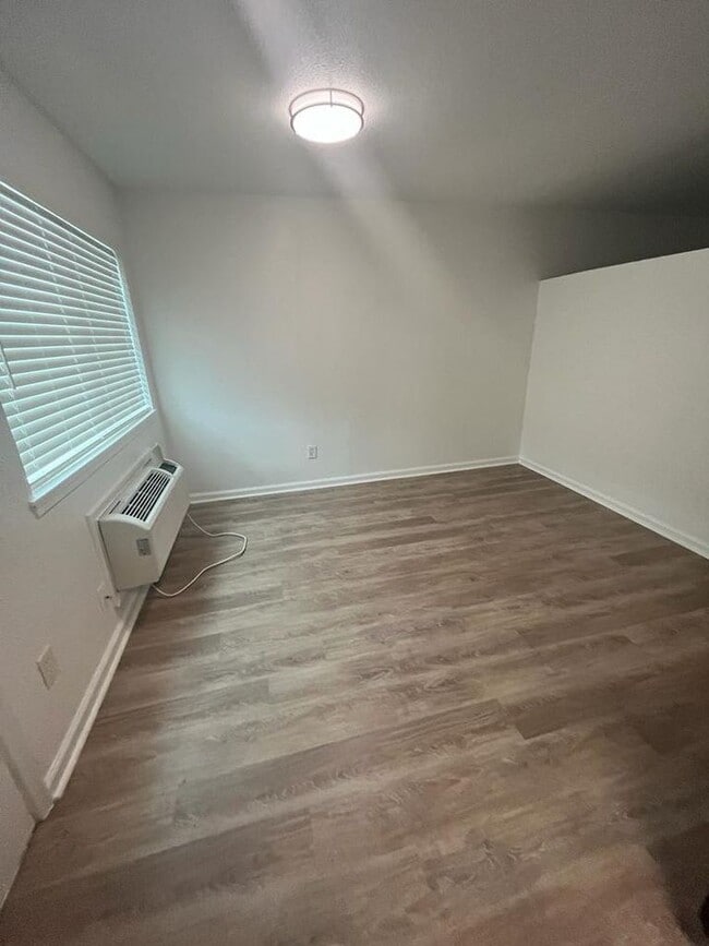 Tall Timbers Apartments