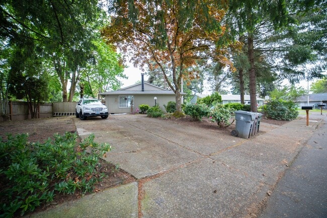 Building Photo - IKEMB02 Unit 509