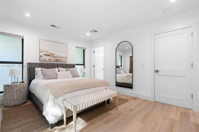 Photo - 18 Hersey Dr