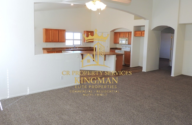 Photo - Beautiful 3+2 Split Floor plan home - Near KRMC Hualapai Mountain Campus