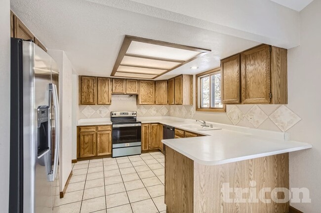 4937 W 8th Street Rd