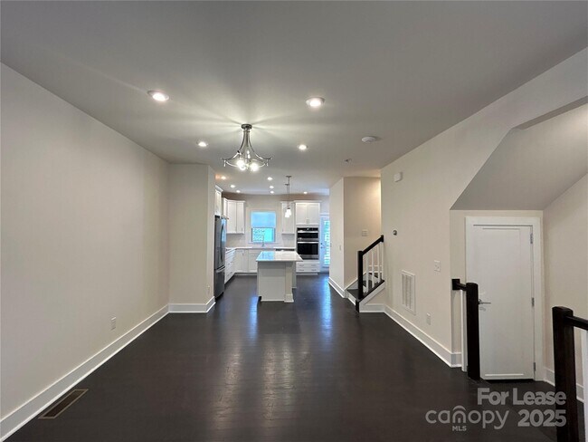 Photo - 15033 New Amsterdam Ln