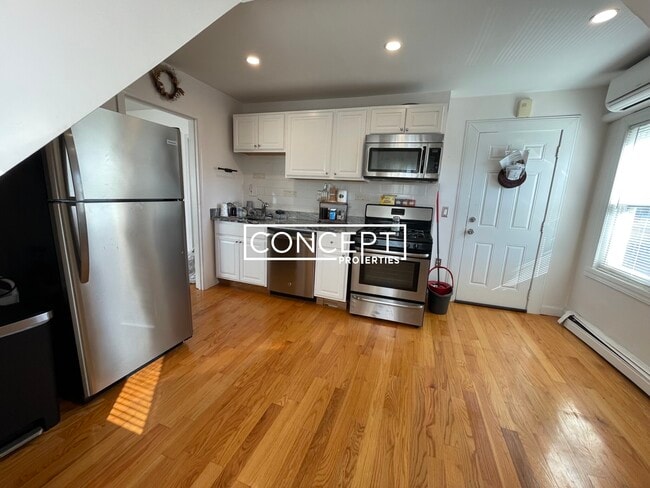 Photo - 648 Columbia Rd Unit 2TS