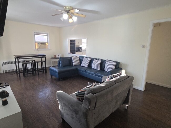 Photo - 1410 45th St