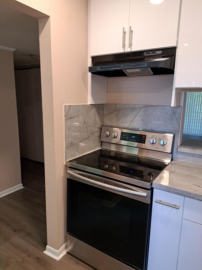 Photo - 2929 Zorno Way Unit 207