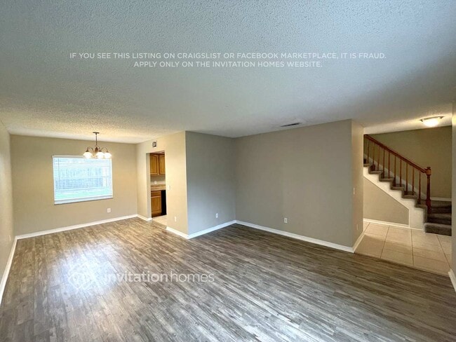 Photo - 9707 Little Pond Way