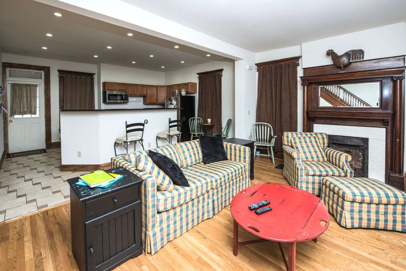 Photo - 57 E Lane Ave