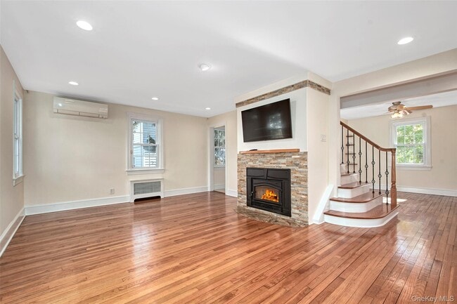 Photo - 17 Haven Ave