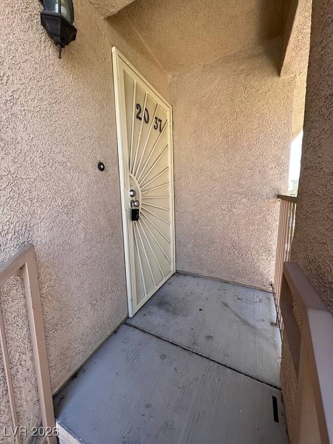 Photo - 2110 Los Feliz St Unidad 2037