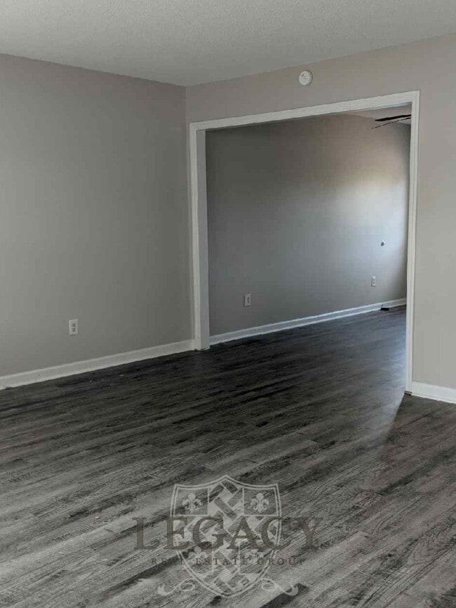 Photo - 310 N James Campbell Blvd