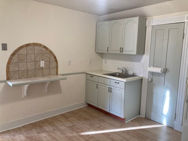 Photo - 5 Elizabeth St Unit 3rd fl