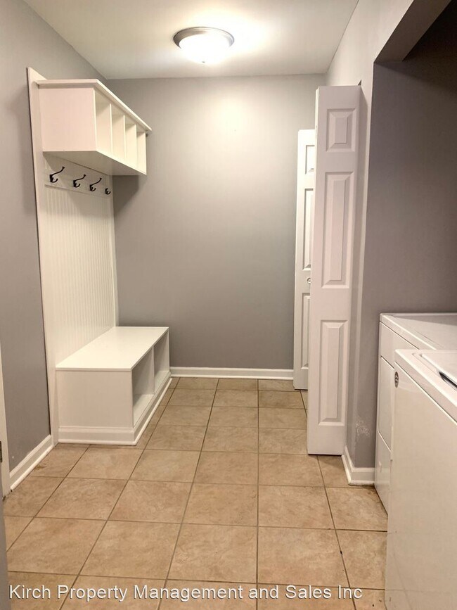 Photo - 3 br, 1.5 bath House - 3493 Fox Hill Road