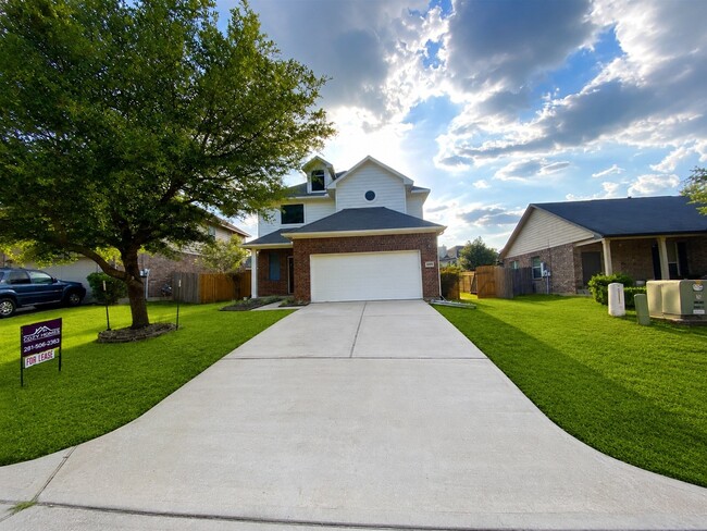 Photo - 4903 Summer Ridge Dr