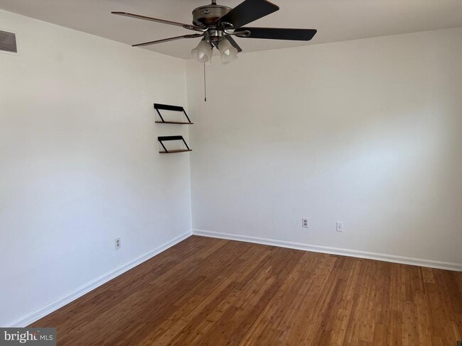 Photo - 220 Harding Ave