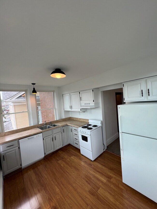 Photo - 1210 Peermont Ave Unit #2