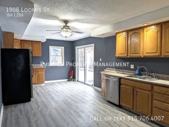 Photo - 1908 Loomis St