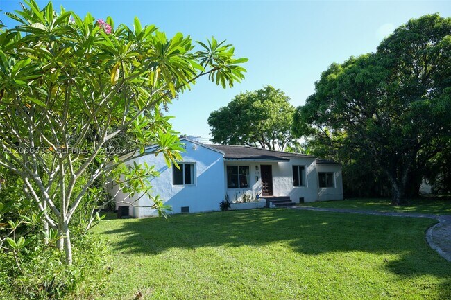 Photo - 142 NW 98th St