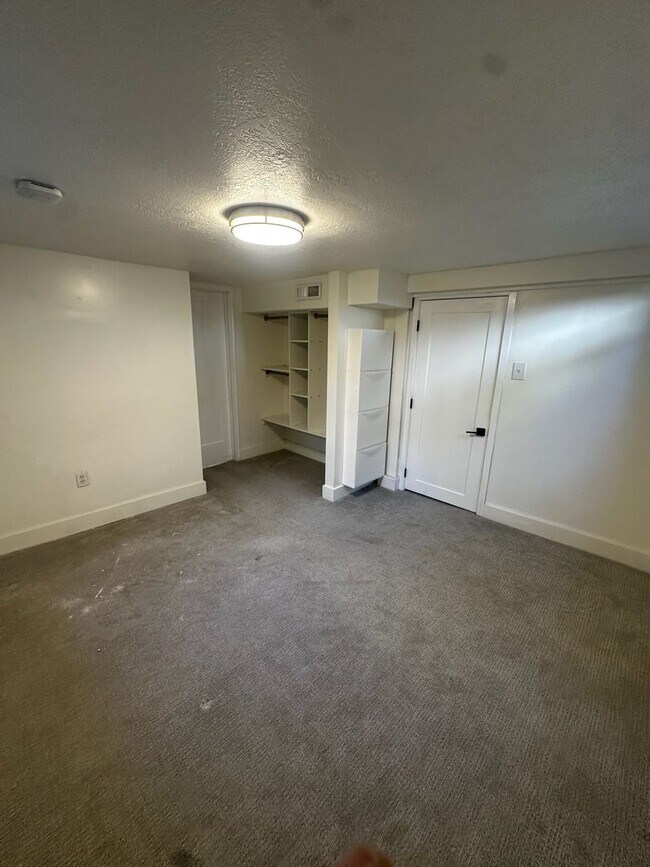 Photo - Beautiful 4 Bedroom Home in Millcreek Available Now!