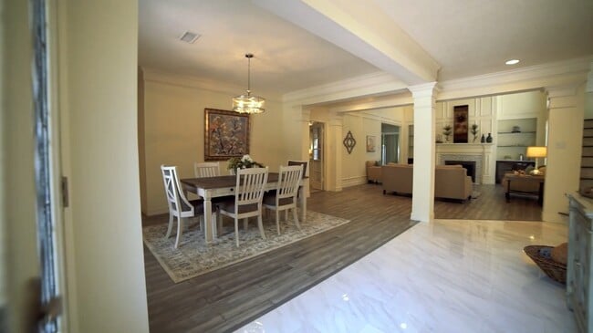 Photo - 3406 Kingsway Ct