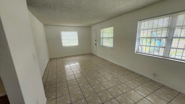 15811-15813 NW 38th Place