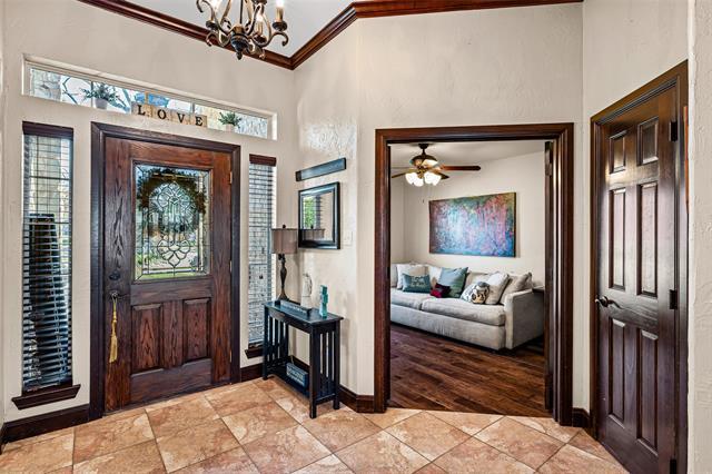 Photo - 8918 N Longwood Dr