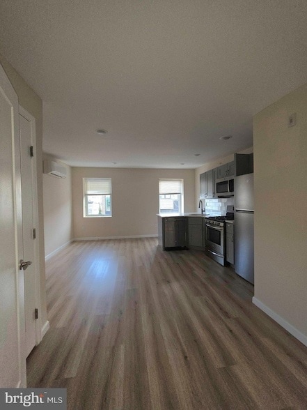 510-12-512 W Norris St
