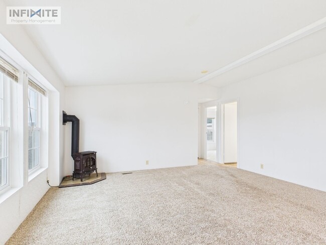 Photo - Peaceful Country Living – 3 Bed / 2 Bath Home