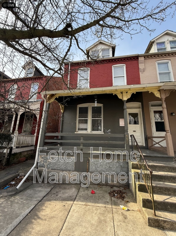 Building Photo - 552 Pershing Ave