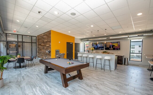 Photo - 2301 Ingersoll Ave Unit SI ID1036744P