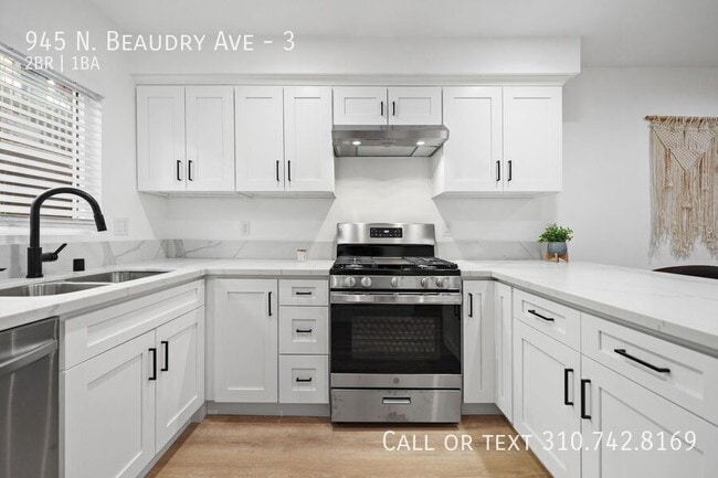 Photo - 945 N Beaudry Ave Unit 3