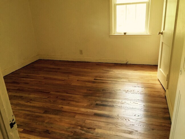 Photo - 1626 Charlotte Ave