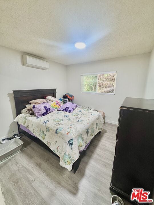 Photo - 755 W 30th St Unit 7