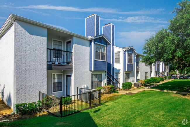 Fielder's Glen Apartments