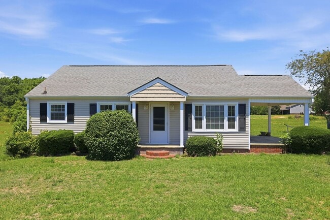Building Photo - Charming 2-Bedroom Home in a Peaceful Lillington Setting