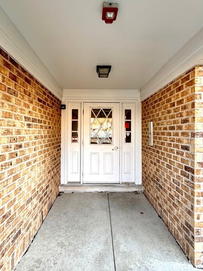 Photo - 1212 Williams Port Dr