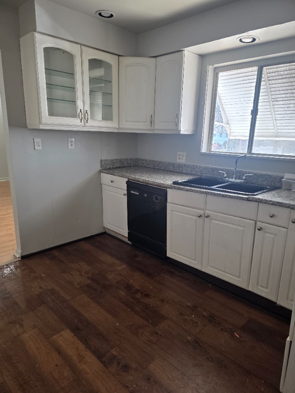 Photo - 16805 Lipton Ave