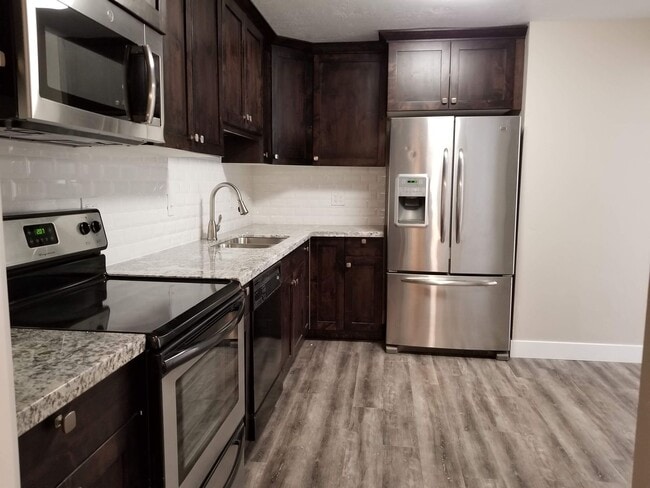 Photo - 4 Bed / 2.5 Bath Home in Kearns