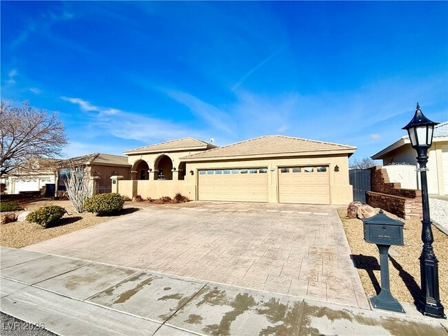 Photo - 3530 E Vineyard Dr