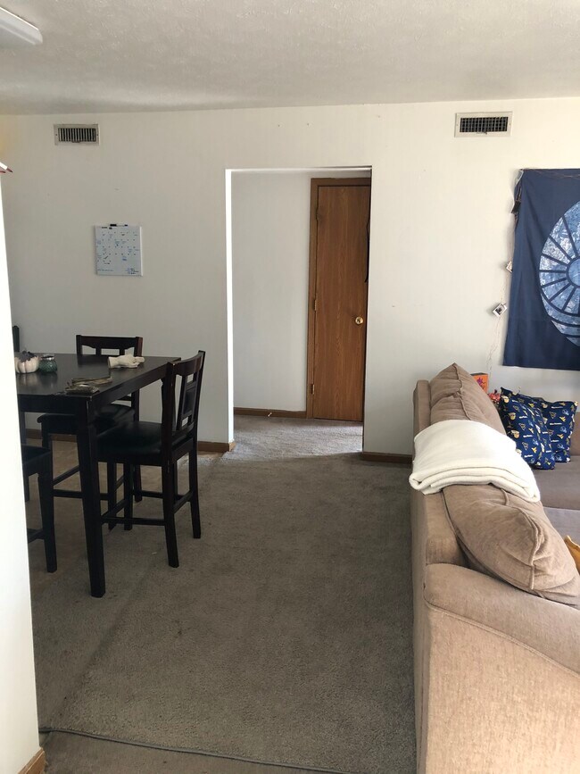 Photo - 1406 Chateau Royale Ct Unit C6