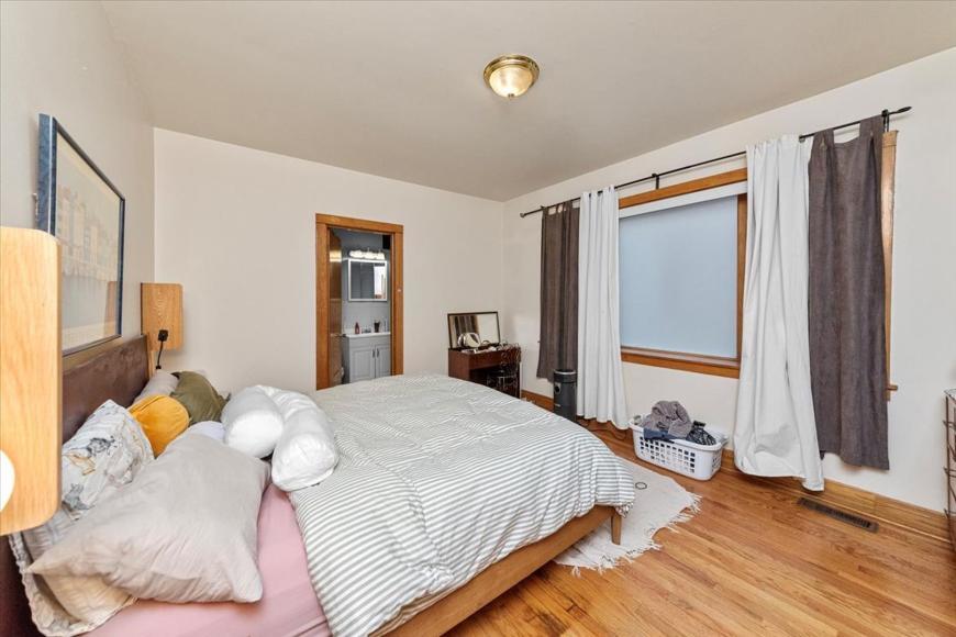 Photo - 3 bedroom in Chicago IL 60640 Unit 1