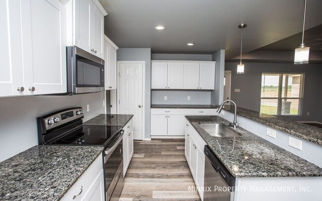 Photo - 8416 11th St