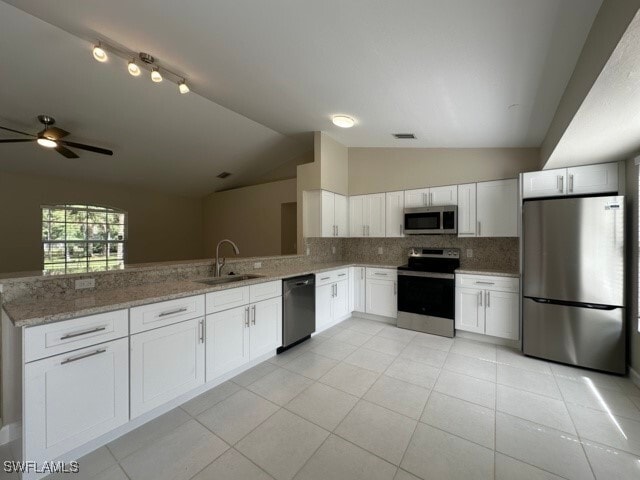 Building Photo - 681 19th St SW